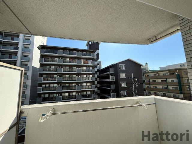 ルクレ新大阪レジデンスのバルコニー