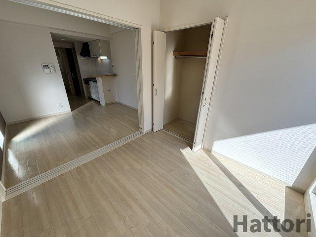 ルクレ新大阪レジデンスの居間・リビング