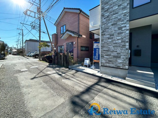 新築戸建　茅ヶ崎市本村3丁目の前面道路含む現地写真