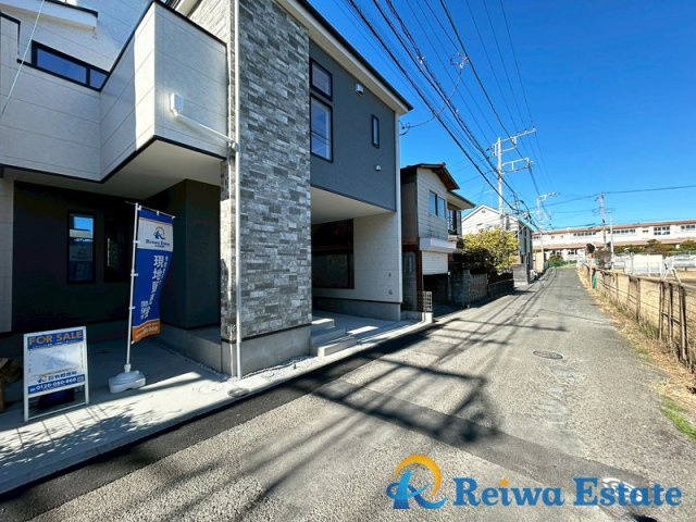 新築戸建　茅ヶ崎市本村3丁目の前面道路含む現地写真