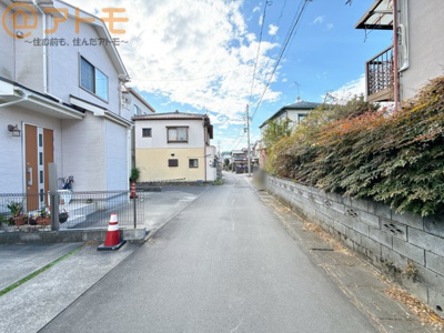 【前面道路含む現地写真】 | 葵区与一4丁目　新築戸建　2号棟