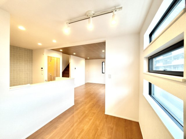 【居間・リビング】