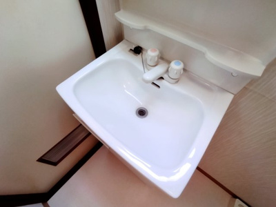 【洗面所】 | 中西フラット | コンパクトで使いやすい洗面所