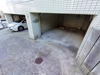 【駐車場】 | 中西フラット