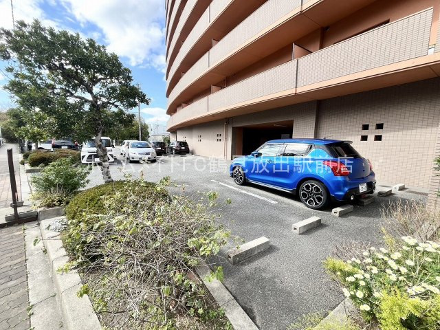 大阪市鶴見区浜５丁目の賃貸マンションの駐車場