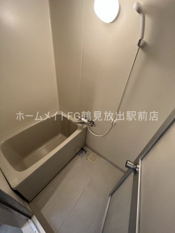 大阪市鶴見区浜５丁目の賃貸マンションの浴室
