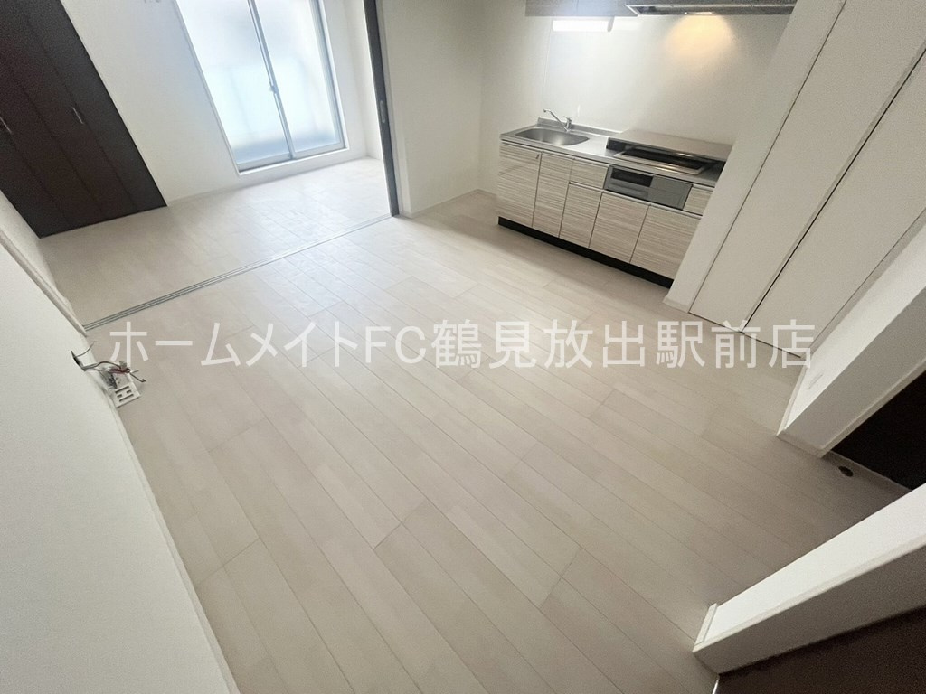 東大阪市森河内西１丁目のアパートの居間・リビング