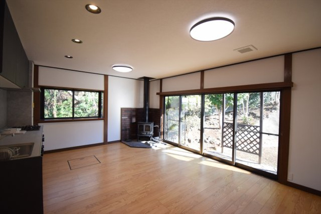 【居間・リビング】 | 伊豆急伊豆高原　戸建