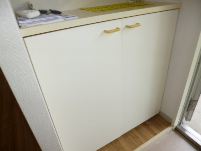 プレジュール須々木の玄関|シューズボックス