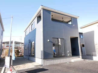 【外観】 | 甲斐市西八幡 オール電化新築戸建 全2棟 1号棟 並列3台分