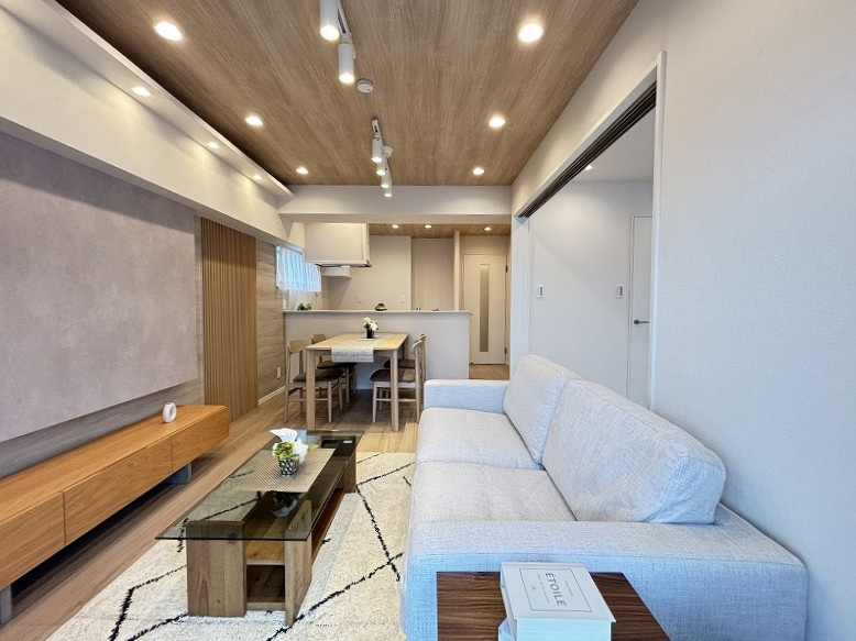 中銀三鷹マンシオンの居間・リビング