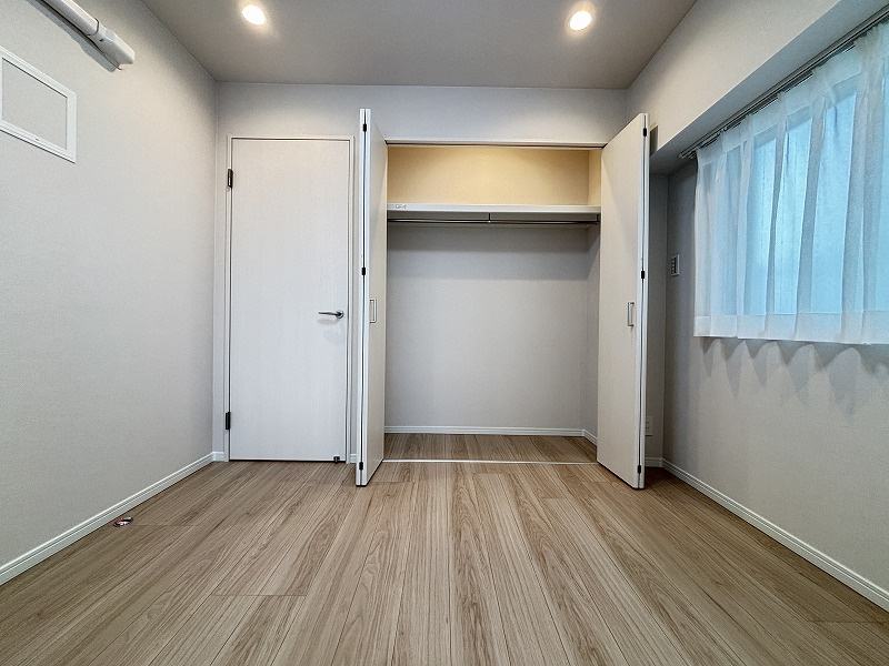 中銀三鷹マンシオンの洋室