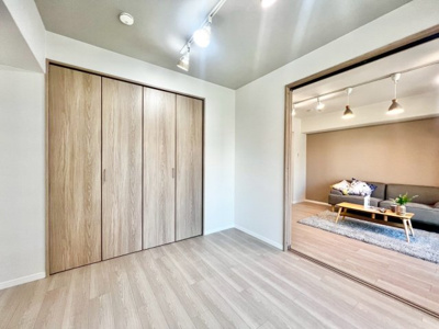 【洋室】 | サニークレスト住吉 | オリオノ病院まで徒歩１０分♪突然の怪我や体調不良の時にも安心ですね！