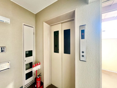 【その他共用部分】 | サニークレスト住吉 | エレベーターありますので、重い荷物も楽々お部屋へ運べますね♪