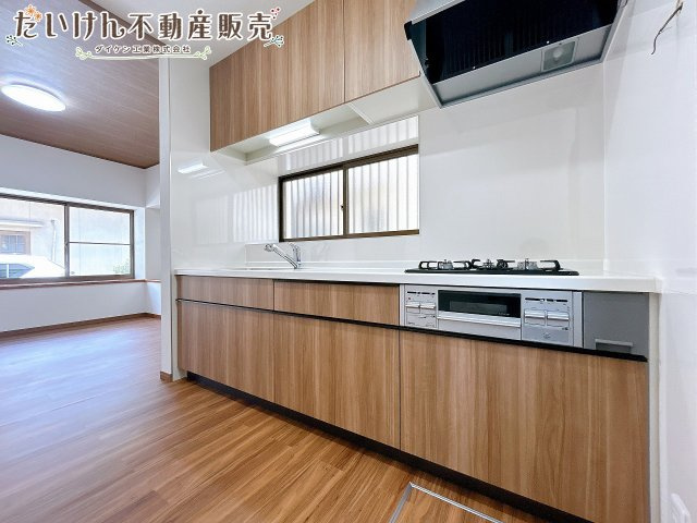 加古川市西神吉町岸の中古一戸建のキッチン