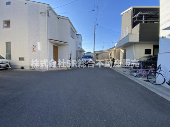 玉串町東2丁目中古戸建の前面道路含む現地写真|前面道路含む現地写真です
