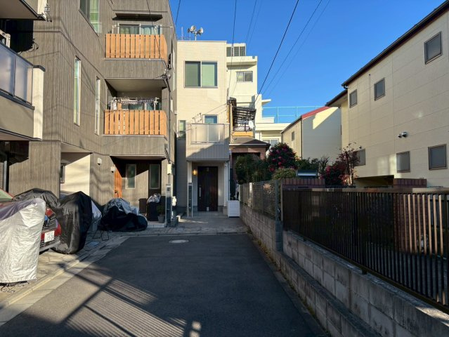 北区中里3丁目　中古戸建の外観|2026.01.12撮影

現地ご見学希望・資料請求などお気軽にお問い合わせ下さい！
03-5990-5201