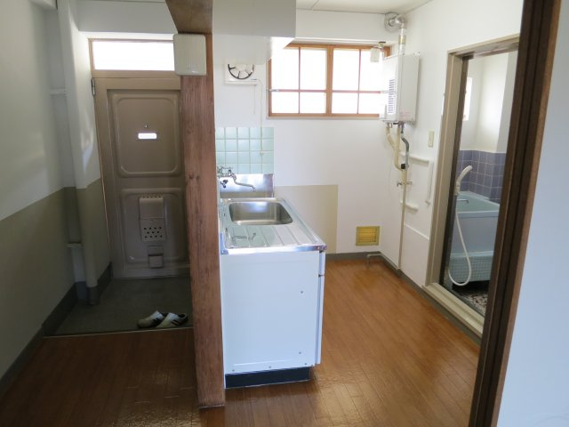 第1湊川マンションのキッチン|お料理しやすいキッチンです