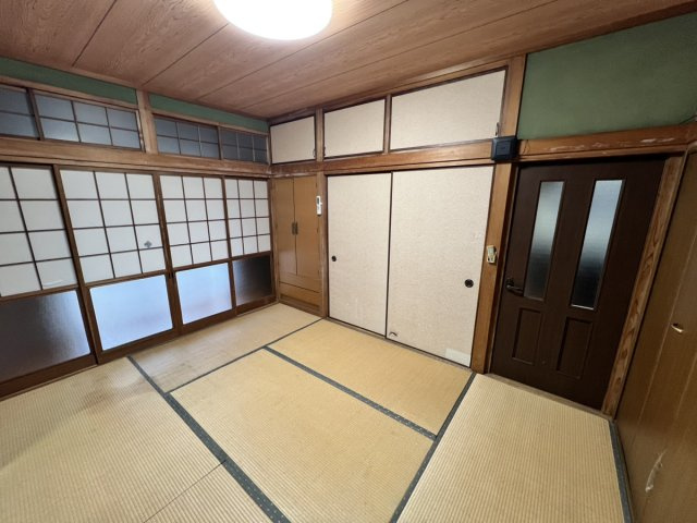 松江町戸建ての和室