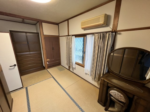 松江町戸建ての和室