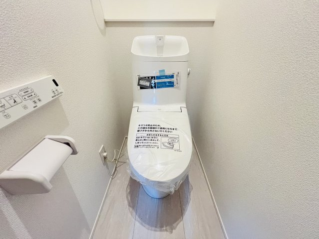 高浜市沢渡町3丁目3番14の一部『仲介手数料無料』新築戸建てのトイレ