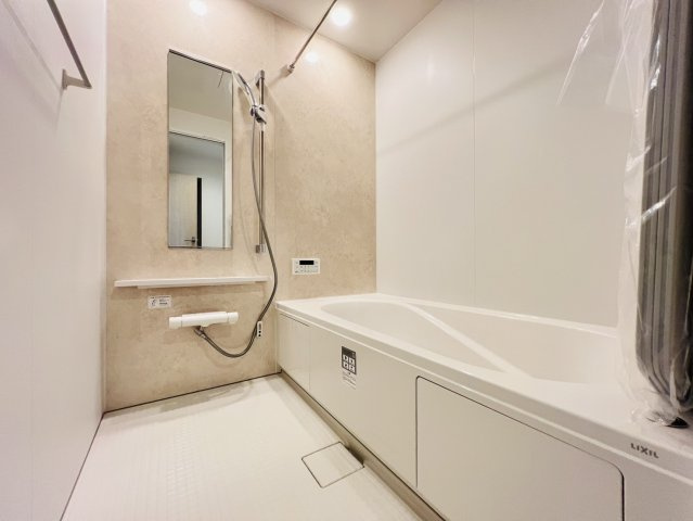 高浜市沢渡町3丁目3番14の一部『仲介手数料無料』新築戸建ての浴室