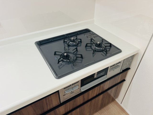 高浜市沢渡町3丁目3番14の一部『仲介手数料無料』新築戸建てのキッチン