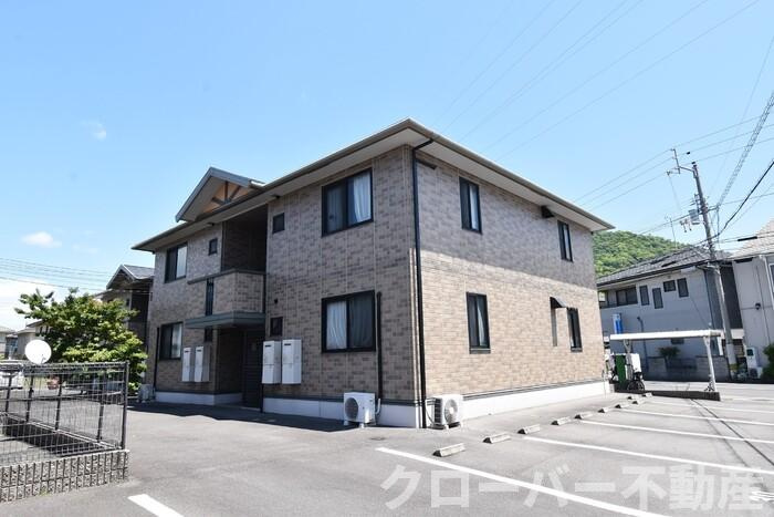 リビングタウン宇多津 D棟の外観|建物外観
