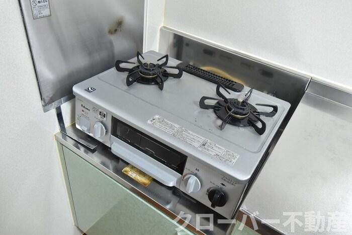 リビングタウン宇多津 D棟のキッチン|ガスコンロ