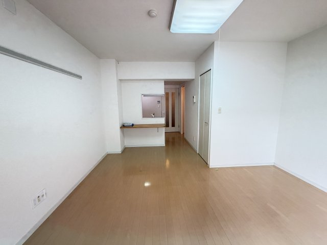 コルトーナ弐番館の居間・リビング