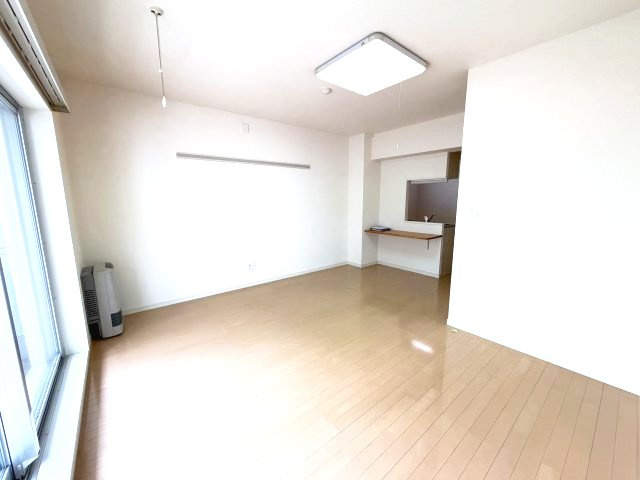 コルトーナ弐番館の居間・リビング