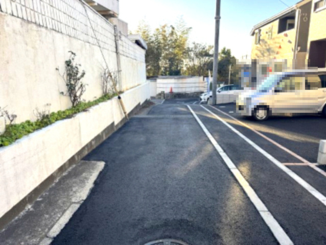 クレイドルガーデン岸和田市池尻町第3　3号棟の前面道路含む現地写真