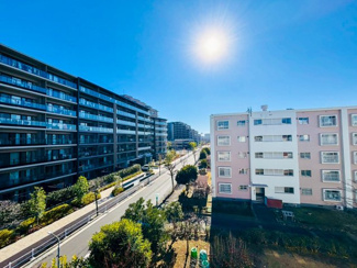 【展望】 | 開放的な眺望で、室内まで明るく心地よい住環境。