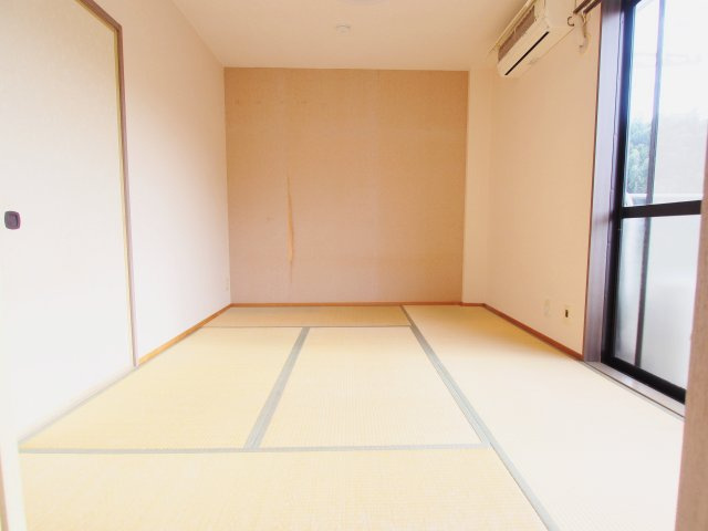 フォブール中野東の和室