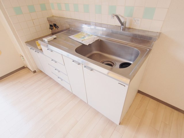 フォブール中野東のキッチン