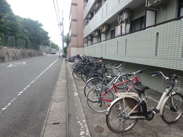 【その他共用部分】 | Ｒｏｙａｌｅ離宮西宮 | 駐輪スペースです