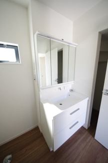 【独立洗面台】 | 【仲介手数料無料！！】府中市分梅町5丁目　新築戸建て（全2棟）1号棟　7299万円