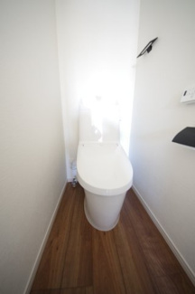 【トイレ】 | 【仲介手数料無料！！】府中市分梅町5丁目　新築戸建て（全2棟）1号棟　7299万円