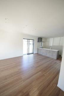 【居間・リビング】 | 【仲介手数料無料！！】府中市分梅町5丁目　新築戸建て（全2棟）1号棟　7299万円