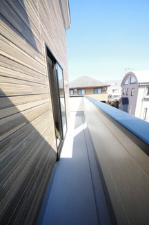 【バルコニー】 | 【仲介手数料無料！！】府中市分梅町5丁目　新築戸建て（全2棟）1号棟　7299万円