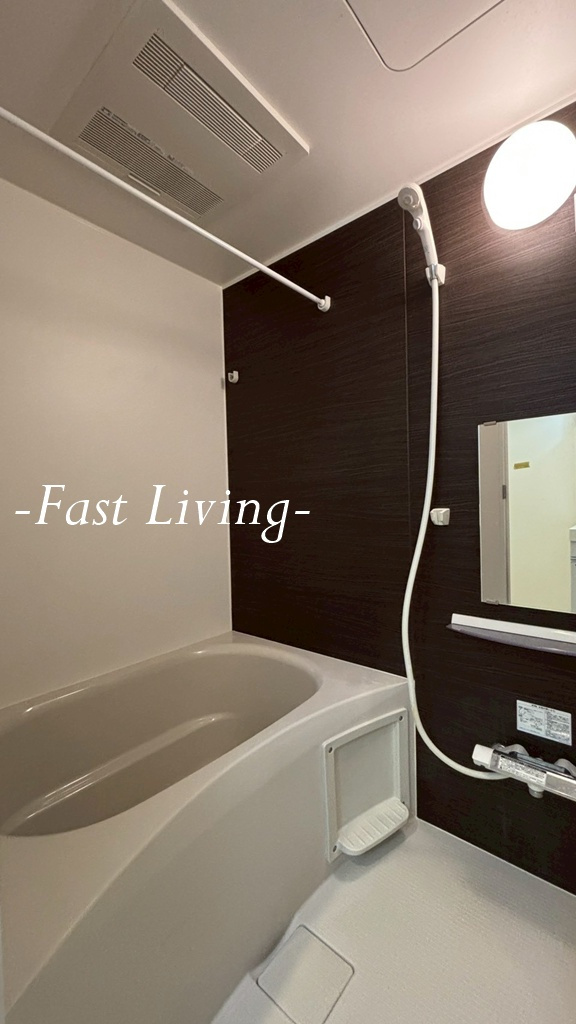 ラフィーネ音羽　東棟の浴室