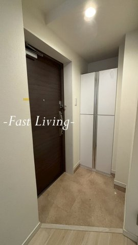 ラフィーネ音羽　東棟の玄関