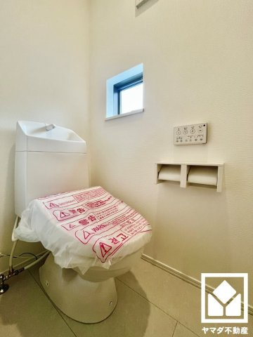 八幡市八幡長田のトイレ