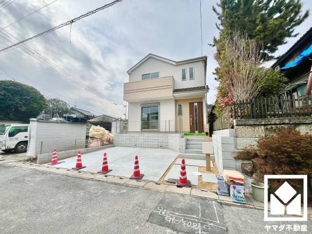 八幡市八幡長田の外観