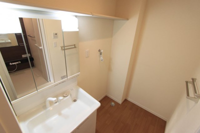 【洗面所】 | シャーメゾンかつらぎ | 使いやすい洗面所です