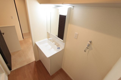 【洗面所】 | シャーメゾンかつらぎ | コンパクトで使いやすい洗面所