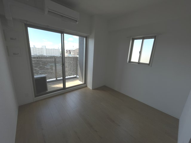 エスリード大阪ザ・ルクス