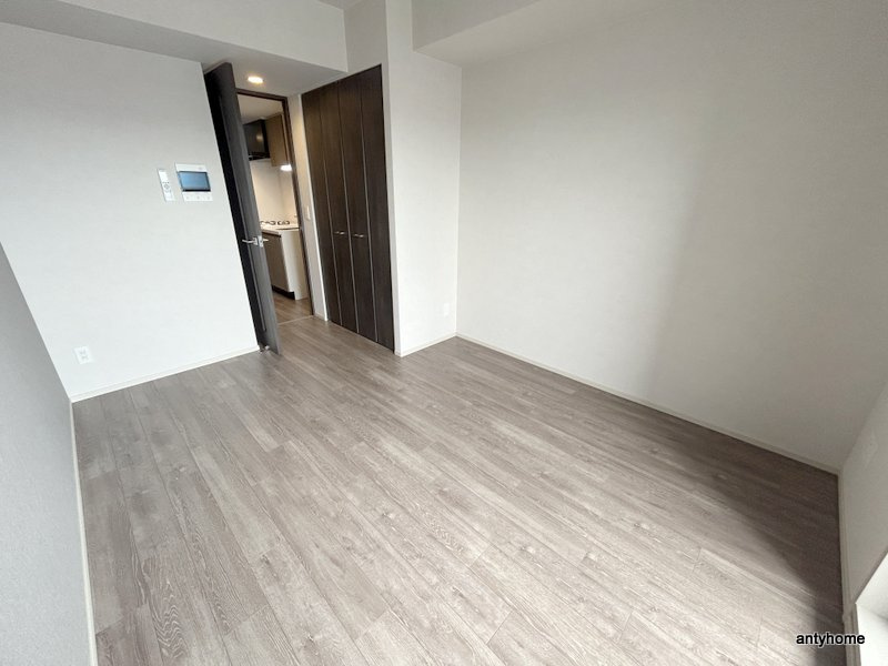 ブランシエスタ森ノ宮　仲介手数料無料の居間・リビング