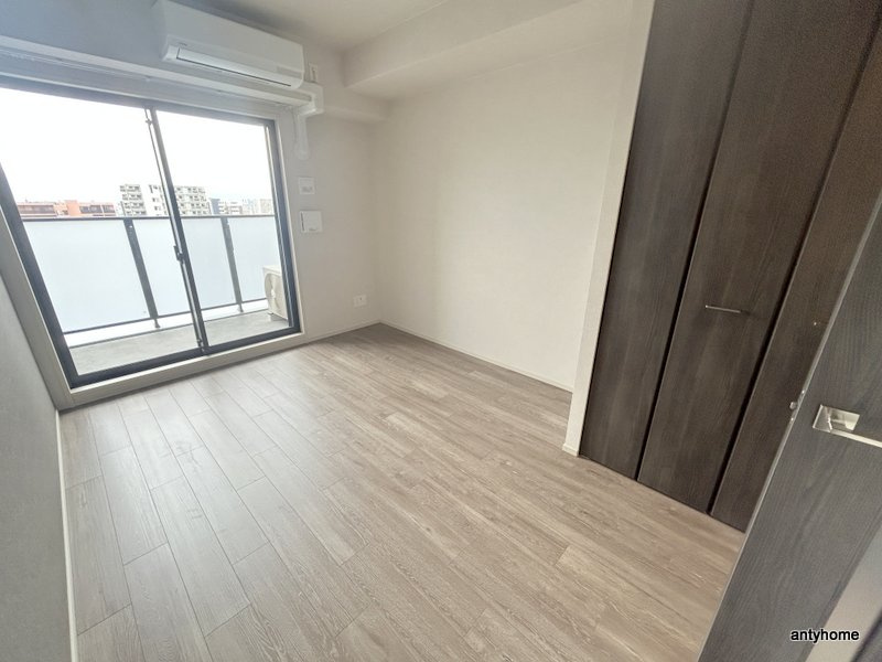 ブランシエスタ森ノ宮　仲介手数料無料の居間・リビング