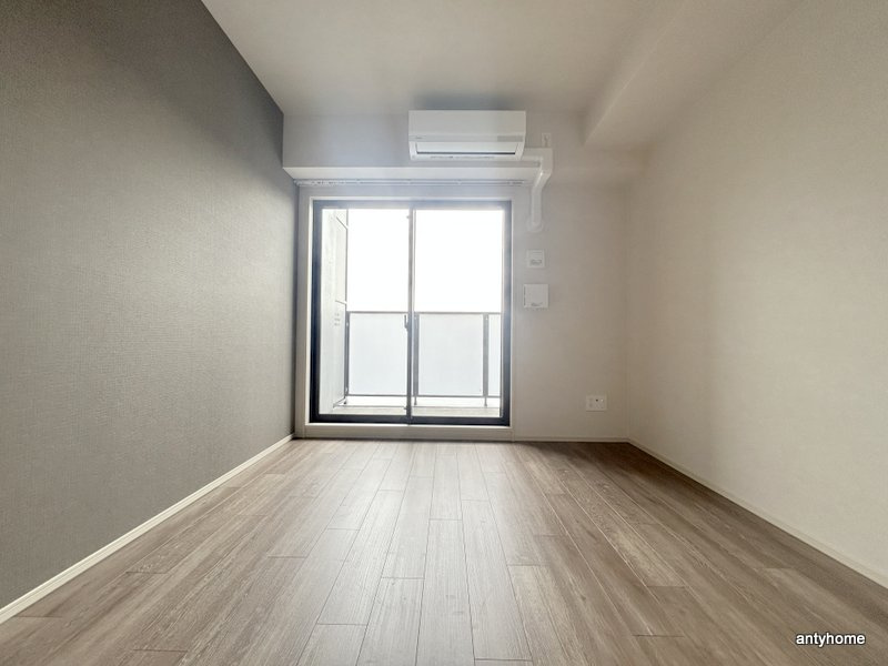 ブランシエスタ森ノ宮　仲介手数料無料の居間・リビング